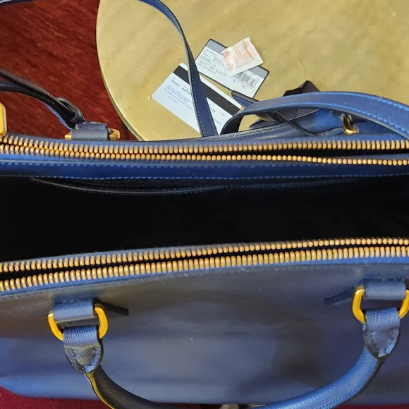 Prada Saffiano Lux Galleria Tote – Blue – Excellent Condition w/card - Picture 5 of 16